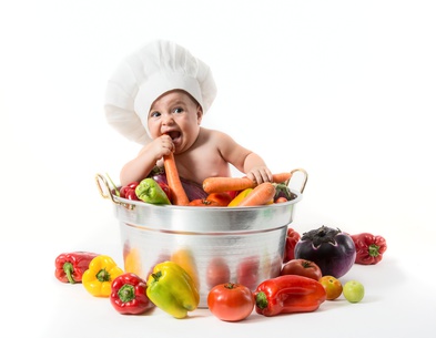 Fotolia bébé avec légumes